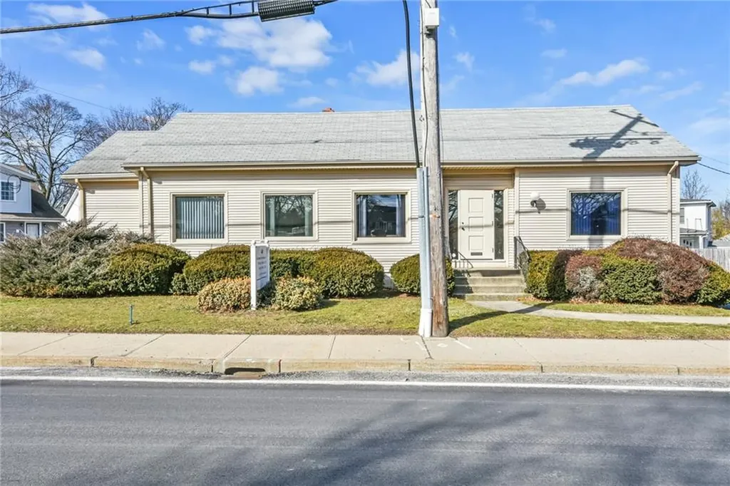 495 Post Road Warwick RI 02888