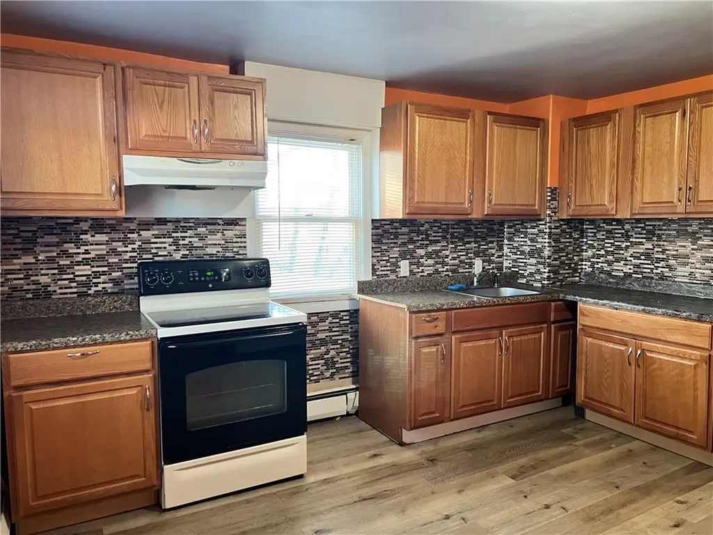 1701 1699 Elmwood Avenue Warwick RI 02888