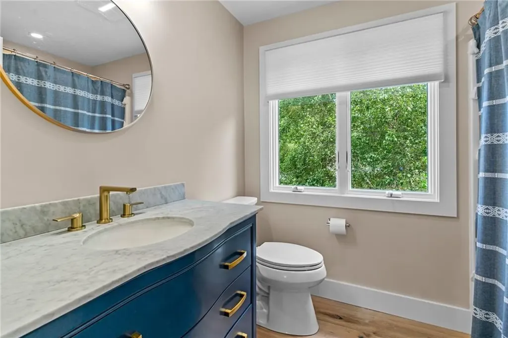 8 Woodsia Road Narragansett RI 02874