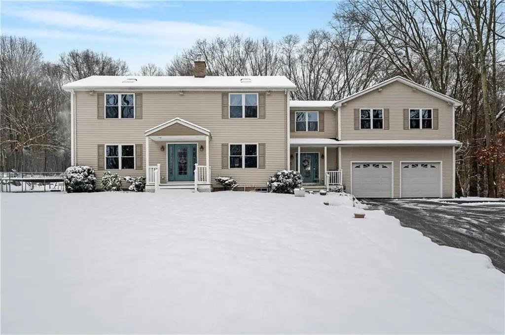 513 Natick Avenue Cranston RI 02921