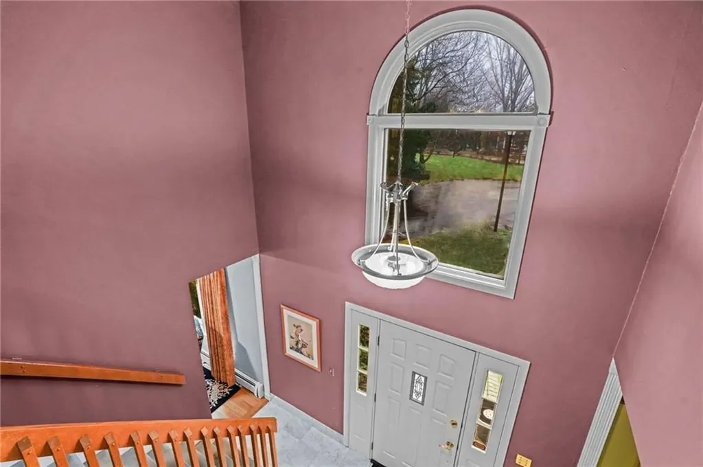 15 Jennifer Circle Cranston RI 02921
