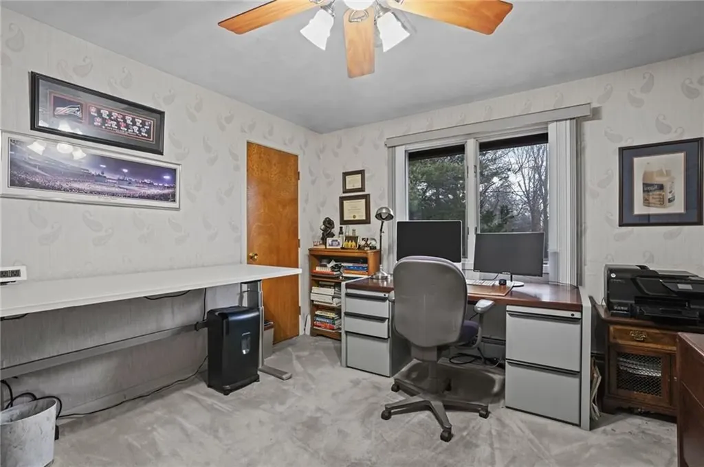 15 Jennifer Circle Cranston RI 02921