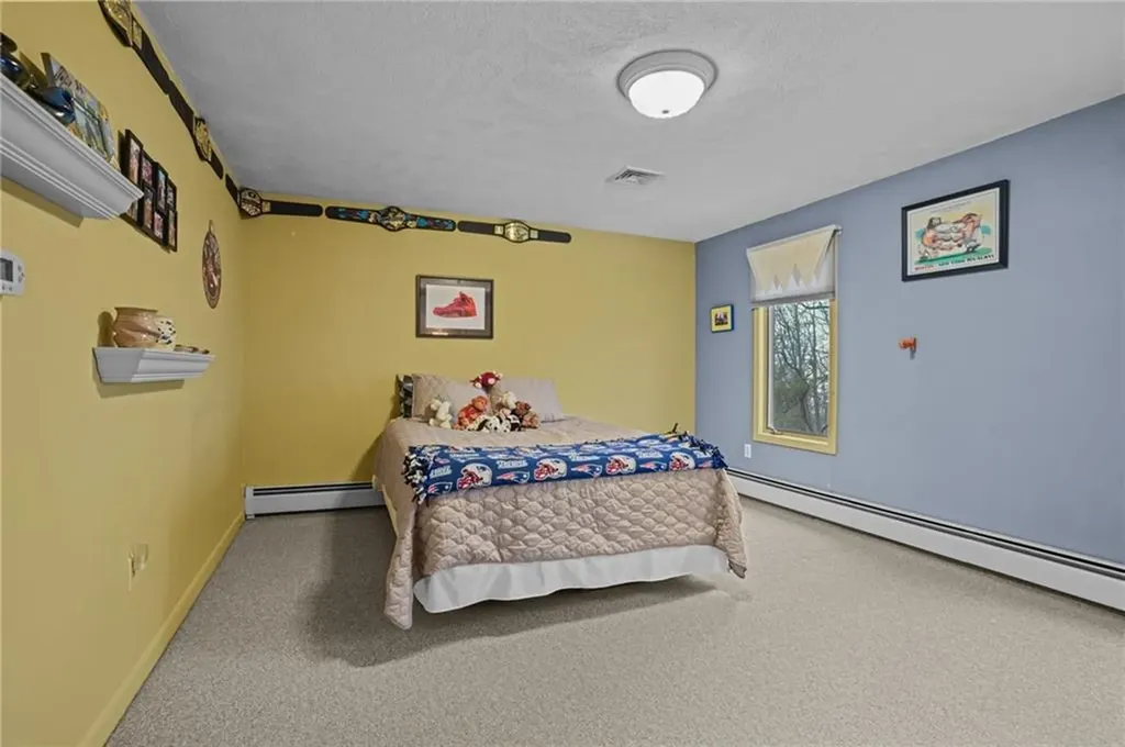 15 Jennifer Circle Cranston RI 02921
