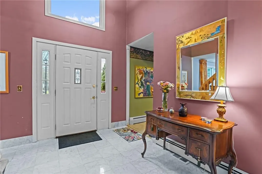 15 Jennifer Circle Cranston RI 02921