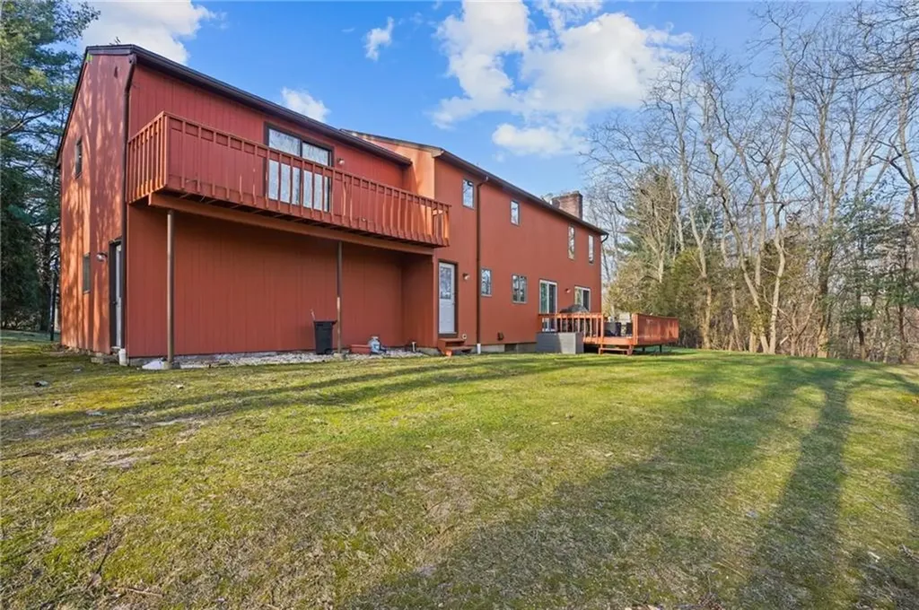 15 Jennifer Circle Cranston RI 02921