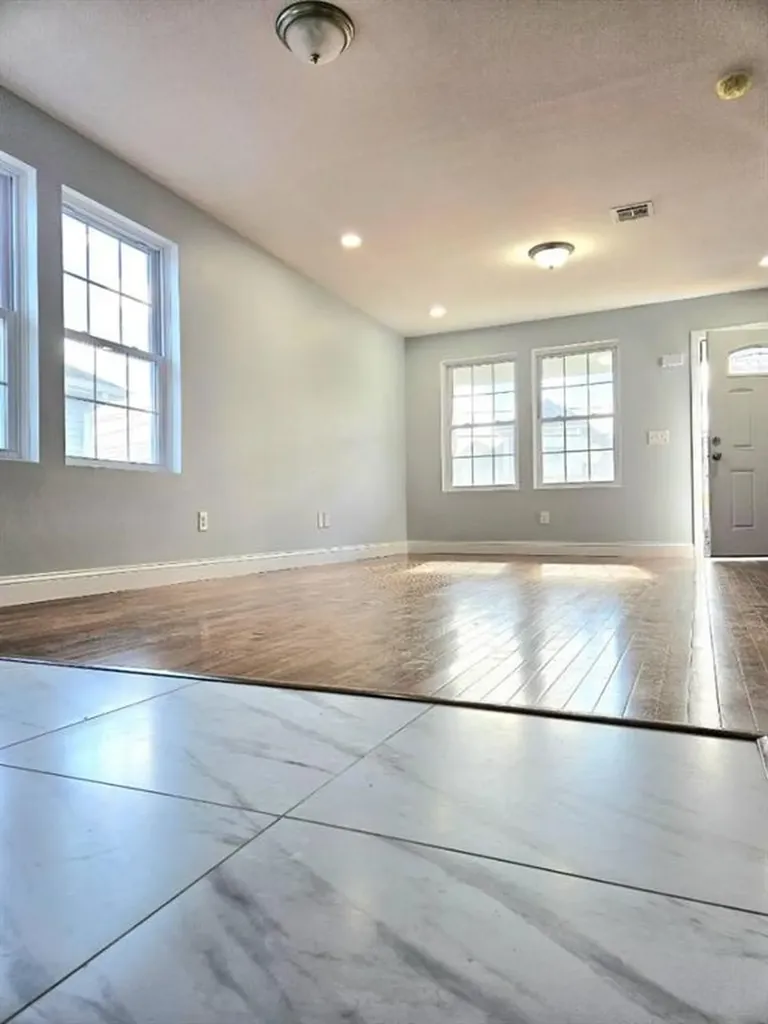 33 Ford Street Providence RI 02907