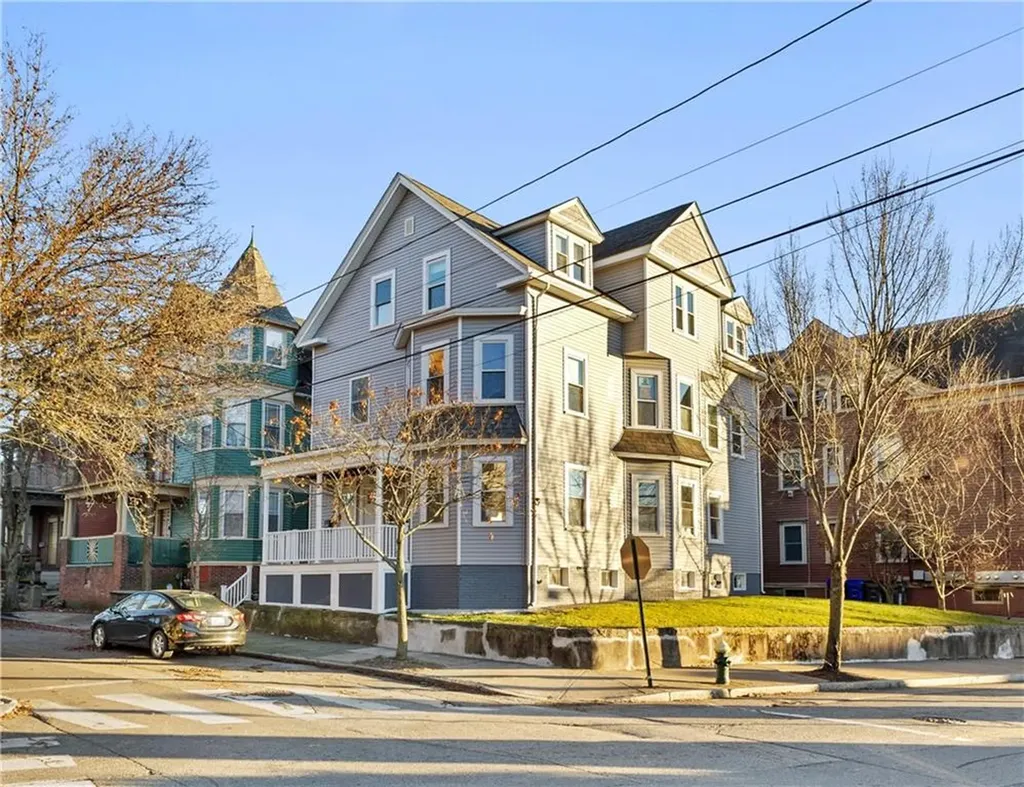16 W Park Street Providence RI 02908