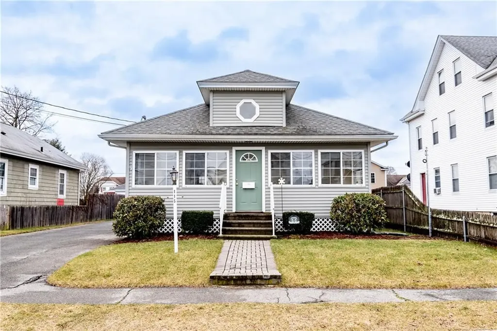 115 Crescent Road Pawtucket RI 02861