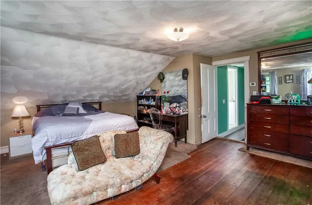57 Orchard Avenue Warwick RI 02886