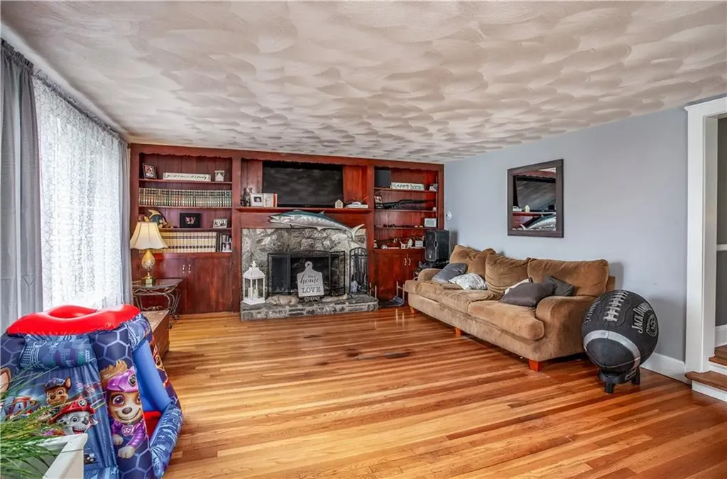 57 Orchard Avenue Warwick RI 02886