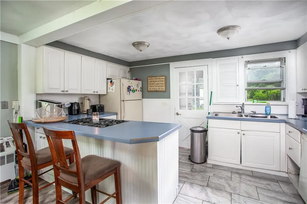 57 Orchard Avenue Warwick RI 02886