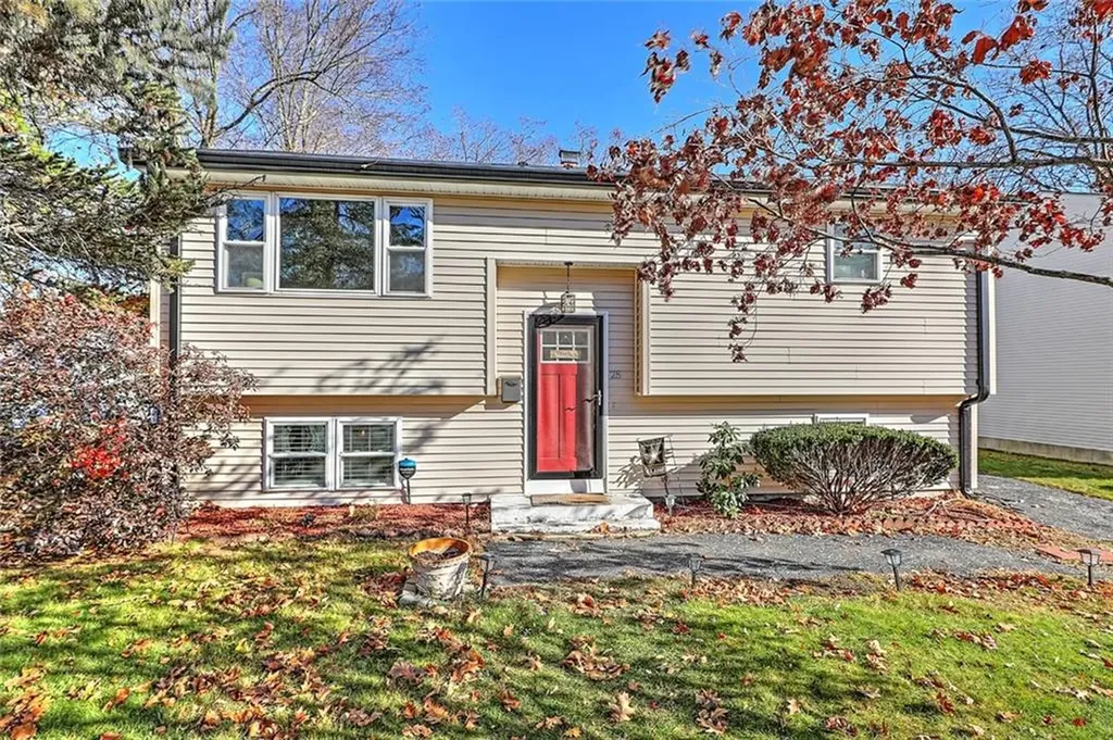 25 Riverside Avenue Johnston RI 02919