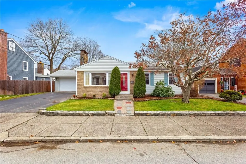 58 Felsmere Avenue Pawtucket RI 02861