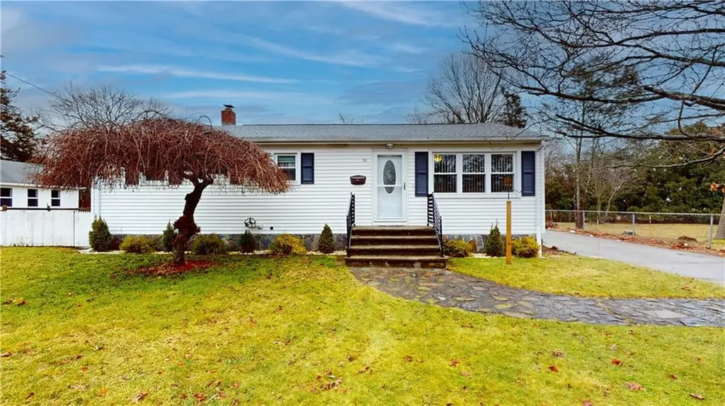 26 Winston Avenue Warwick RI 02886