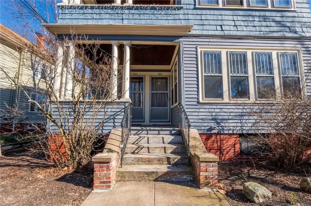 481 483 Academy Avenue Providence RI 02908