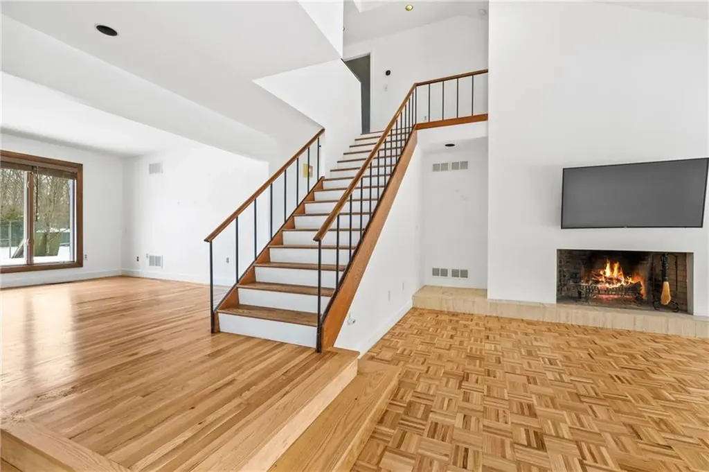 4 Wingate Road Lincoln RI 02865