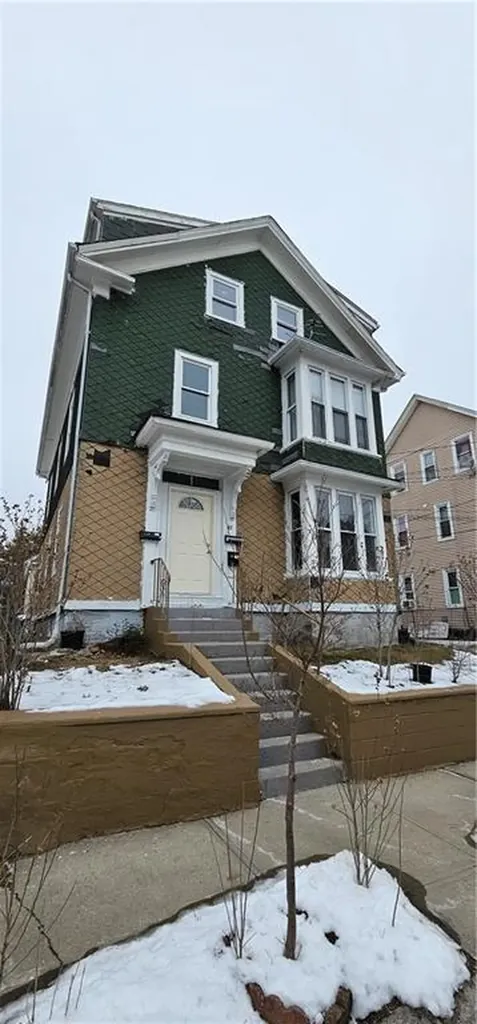 47 Whittier Avenue Providence RI 02909