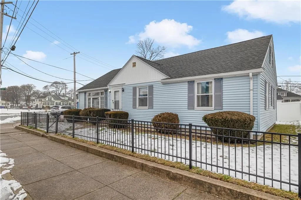 78 Warwick Road Pawtucket RI 02861
