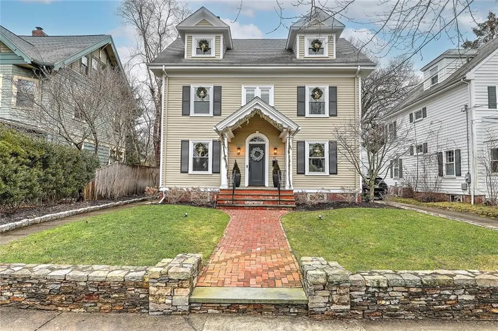 47 Grotto Avenue Providence RI 02906