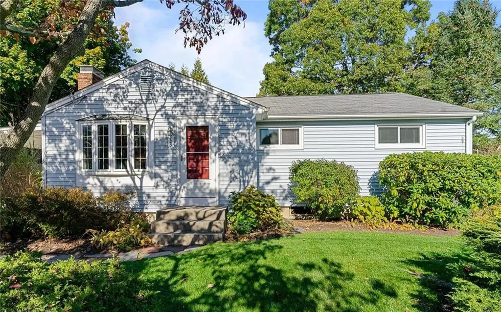 105 Lockhaven Road Warwick RI 02889