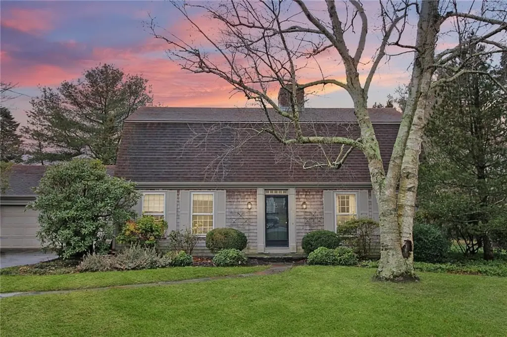 20 South Drive Middletown RI 02842