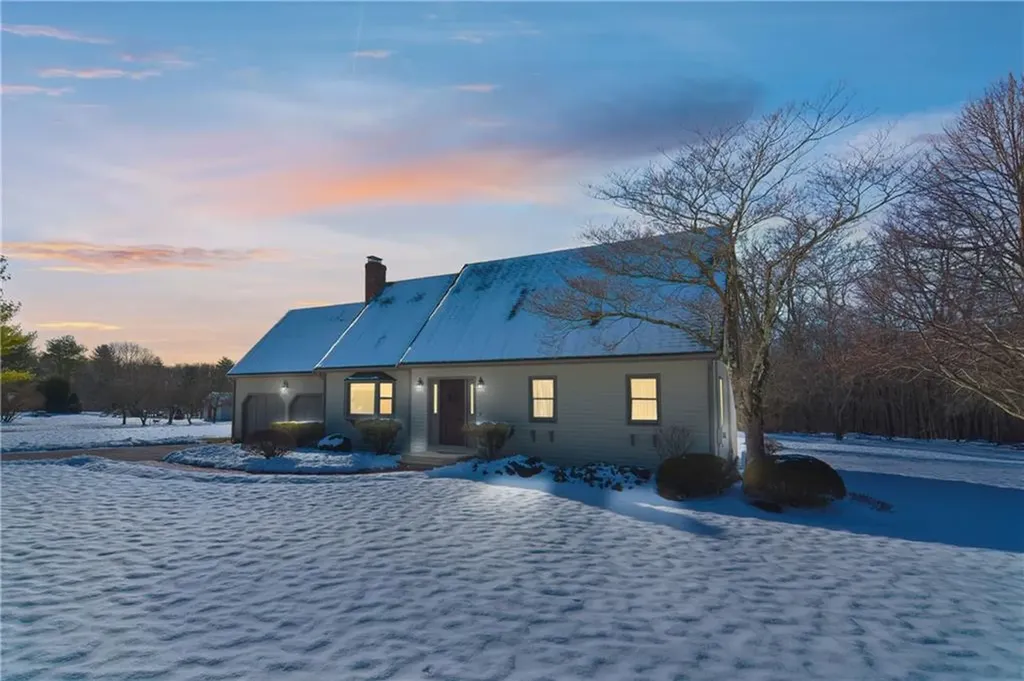 28 Agricultural Avenue Rehoboth MA 02769