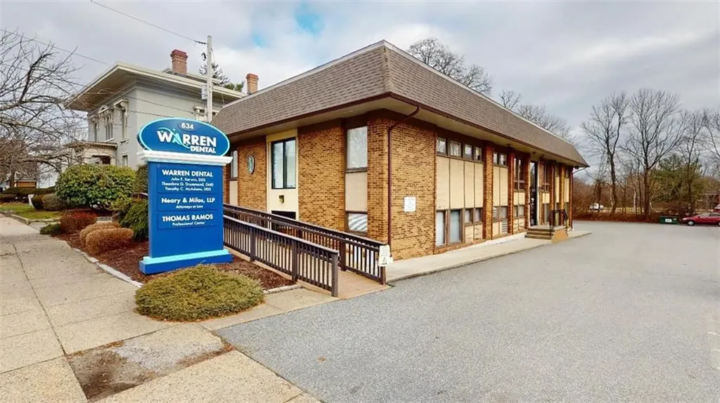 634 Main Street Warren RI 02885