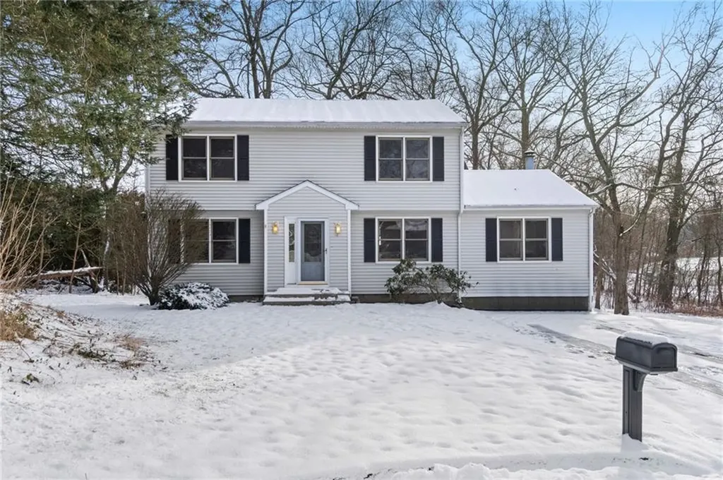 18 Patricia Drive North Providence RI 02904