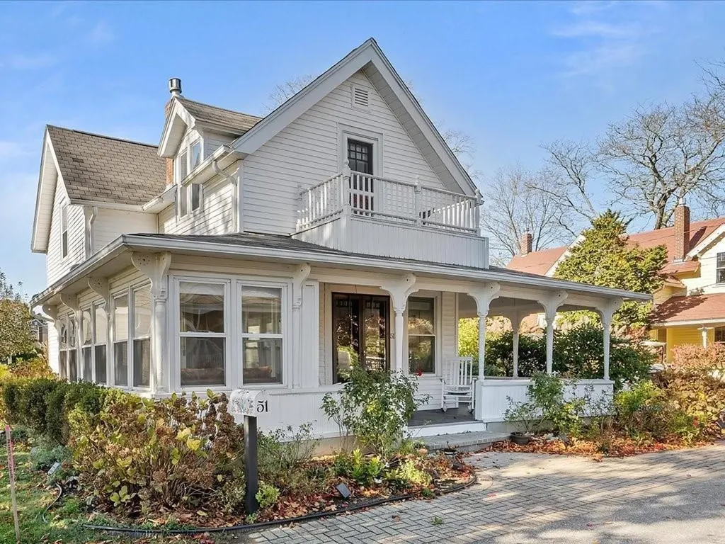 51 9th Avenue Warwick RI 02886