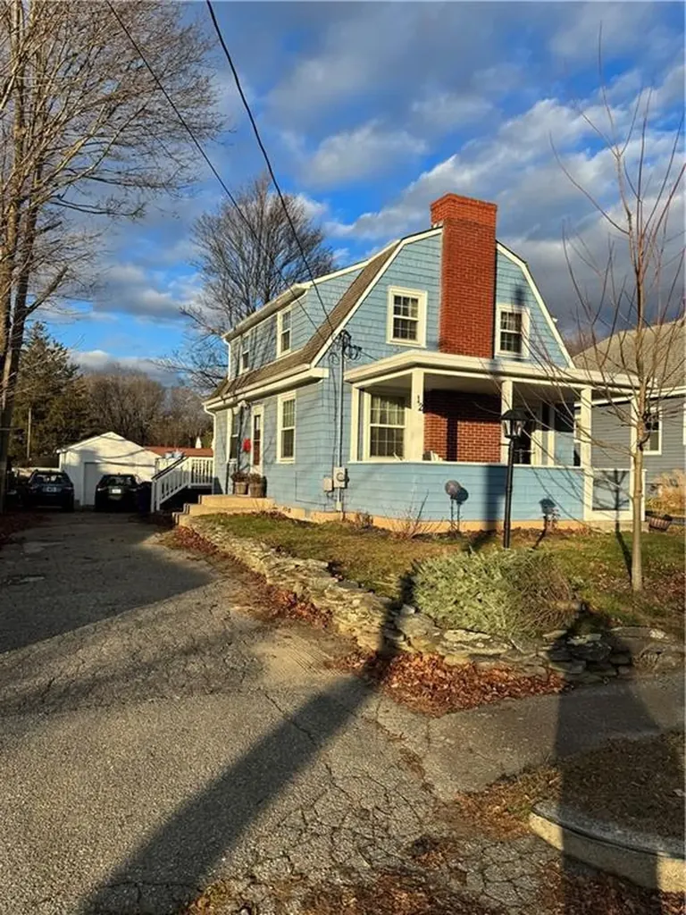 12 Coomer Avenue Warren RI 02885