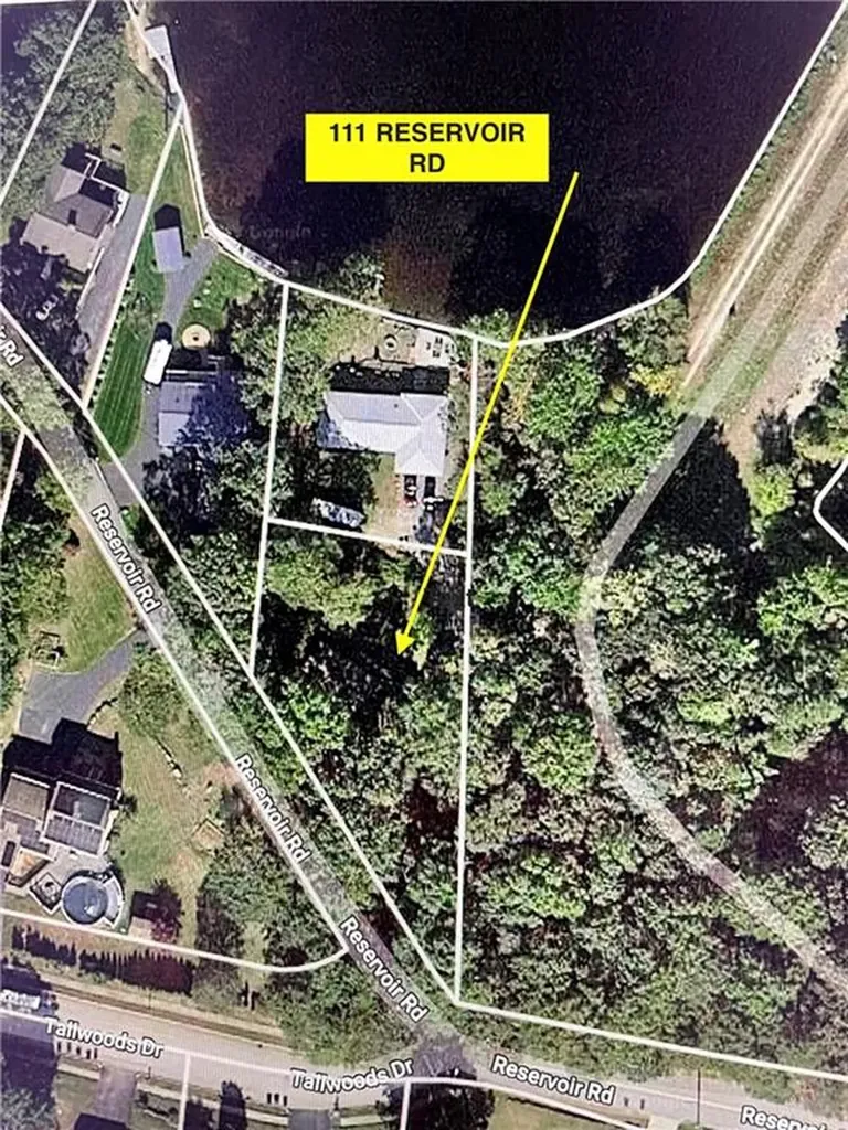 111 Reservoir Road Coventry RI 02816