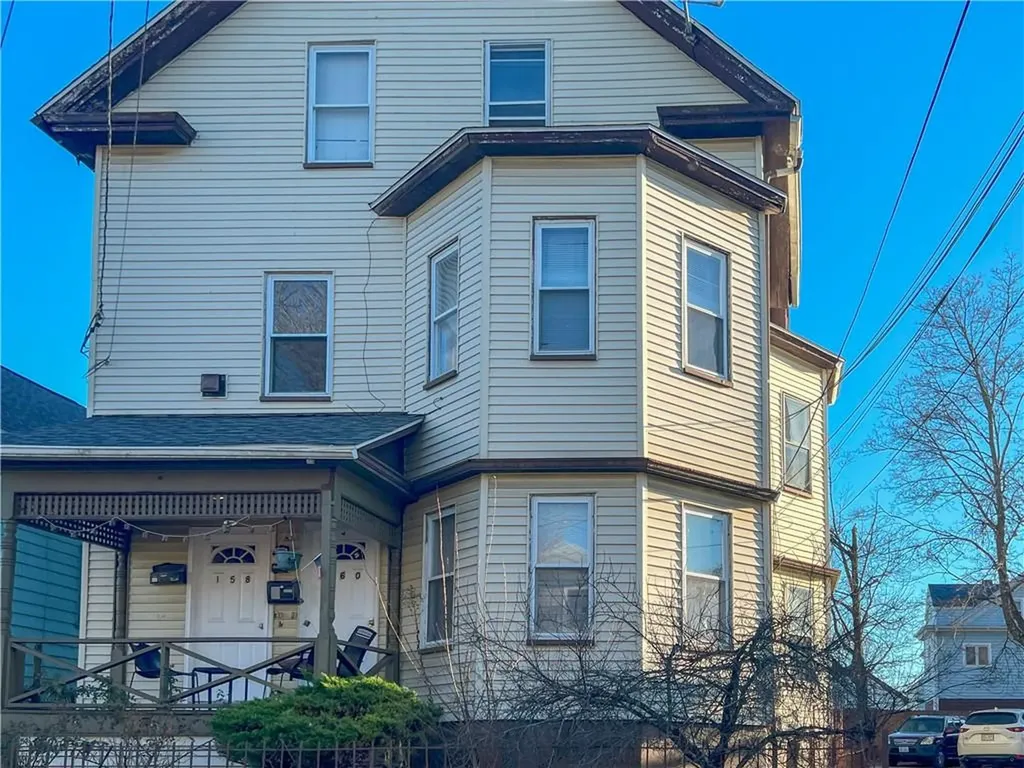 158 160 Briggs Street Providence RI 02905