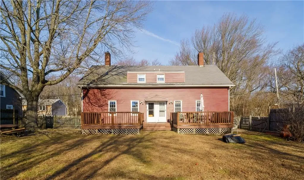 20 22 Reed Street Warwick RI 02886