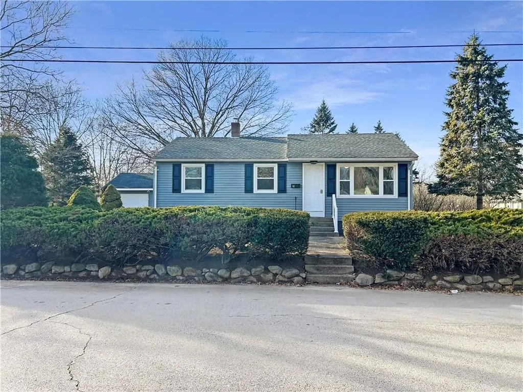 44 Windsor Park Drive Coventry RI 02816