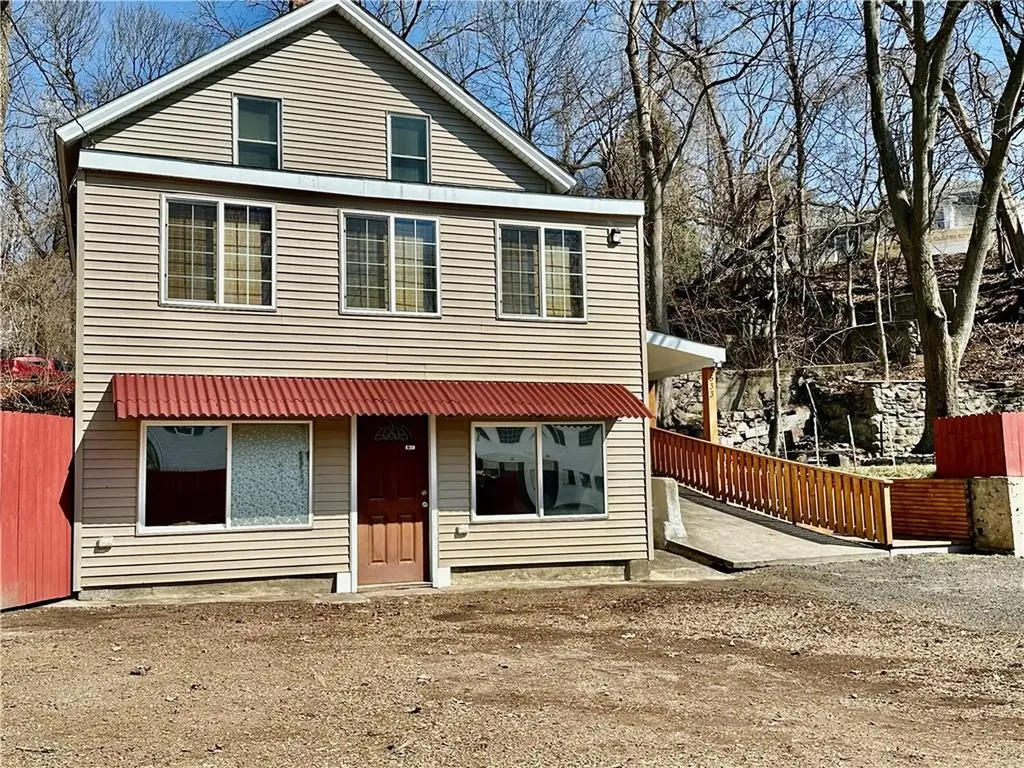 533 River Street Woonsocket RI 02895
