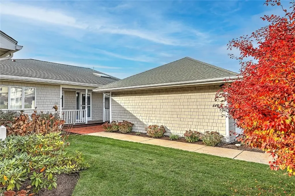 355 Spinnaker Lane Bristol RI 02809