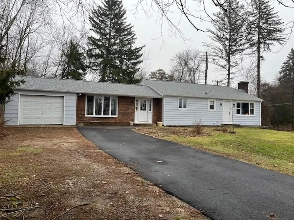 2105 Mendon Road Cumberland RI 02864