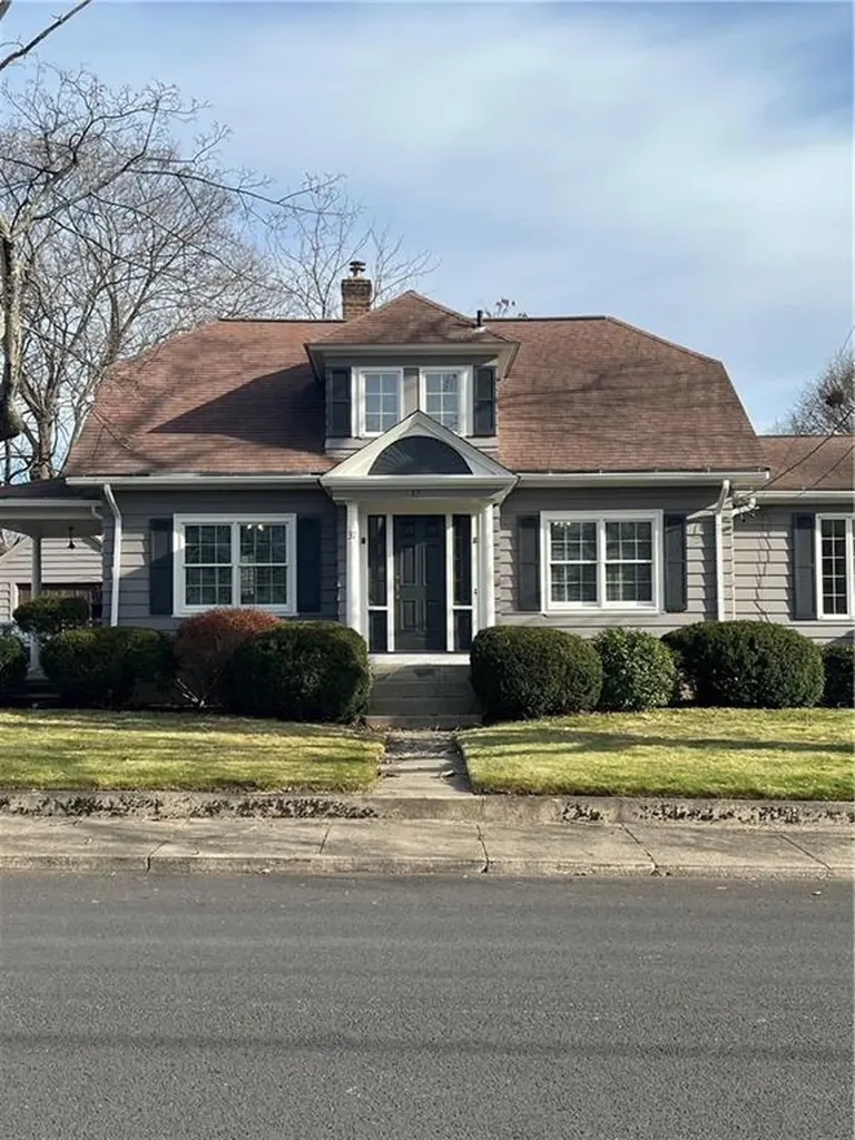 37 Andrews Avenue West Warwick RI 02893