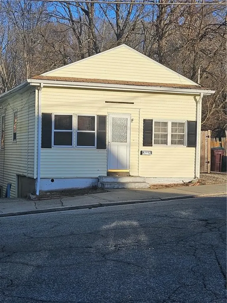 232 Transit Street Woonsocket RI 02895
