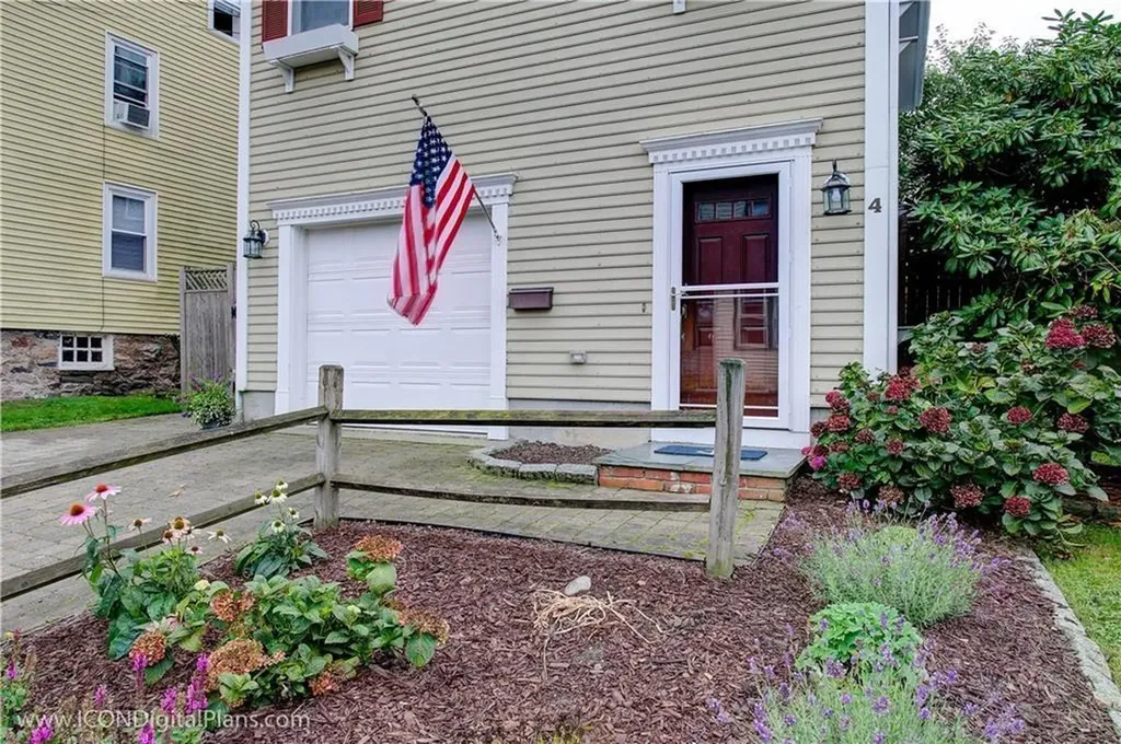 4 Lucas Avenue Newport RI 02840