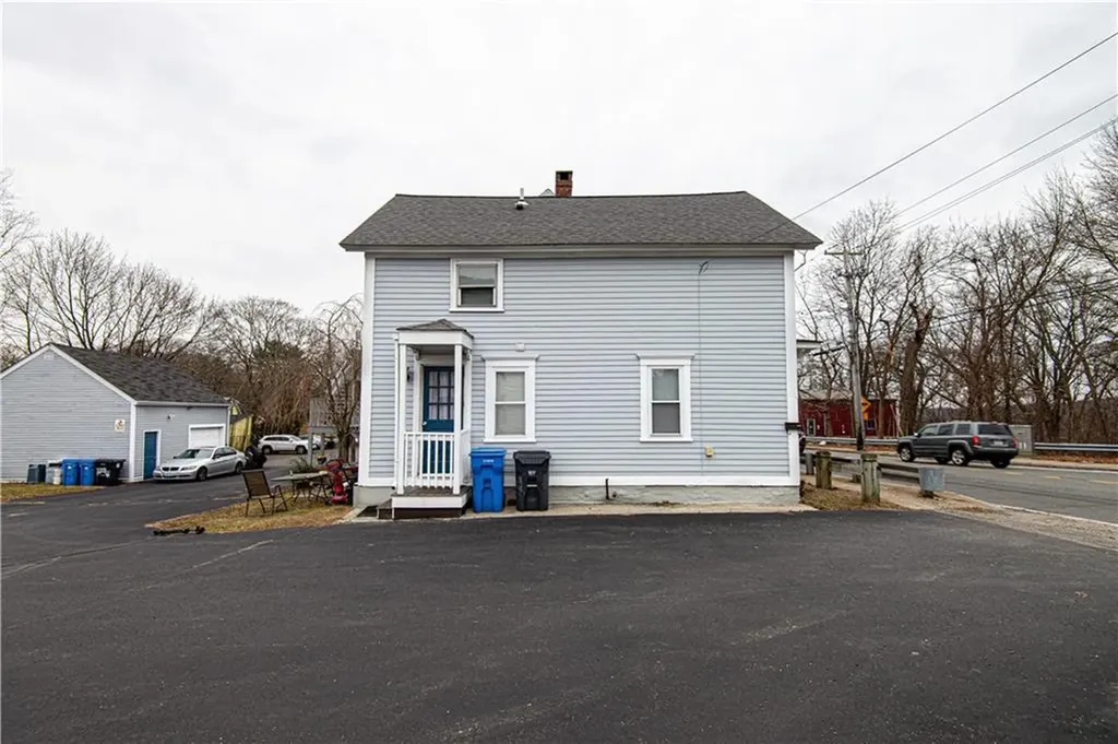 1547 Mendon Road Cumberland RI 02864