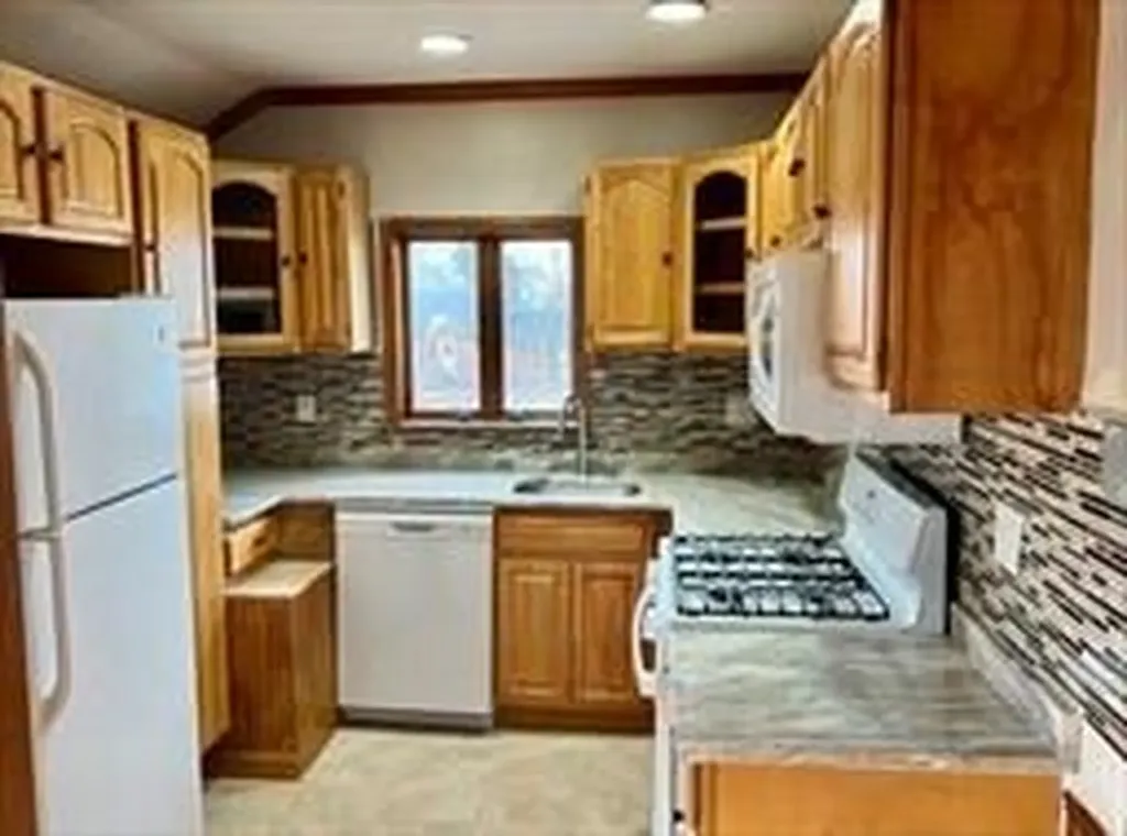 78 Cole Street Pawtucket RI 02860