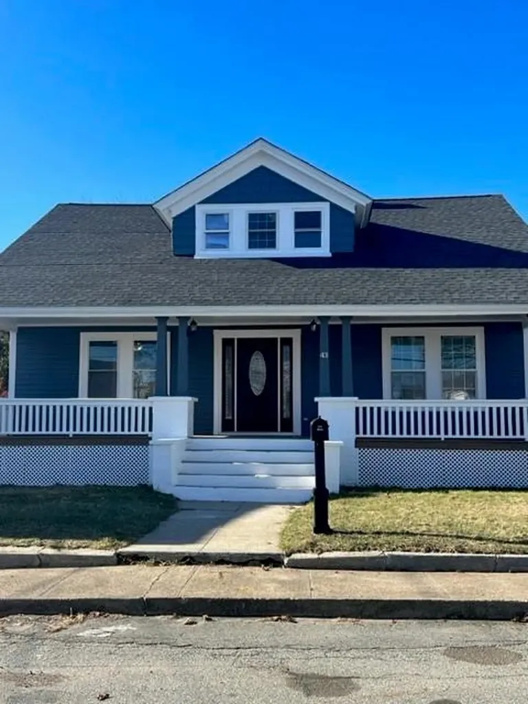43 Home Street West Warwick RI 02893