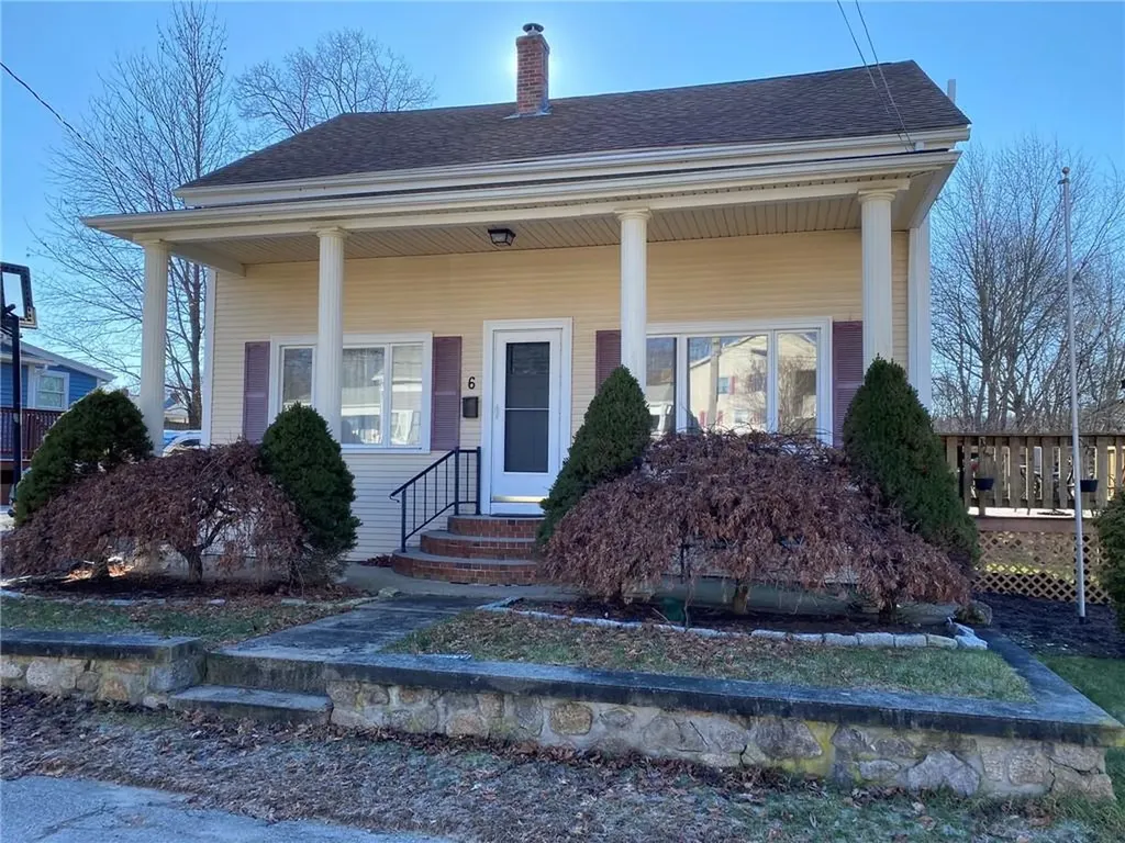 6 Terrace Avenue West Warwick RI 02893