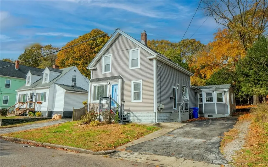 15 Martha Street Pawtucket RI 02860