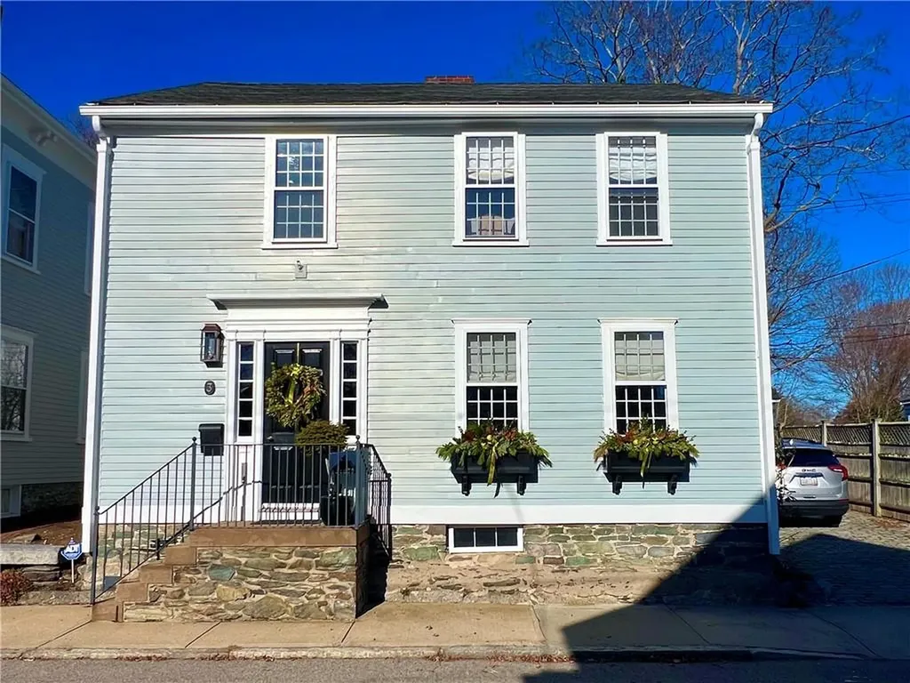 3 Willow Street Newport RI 02840