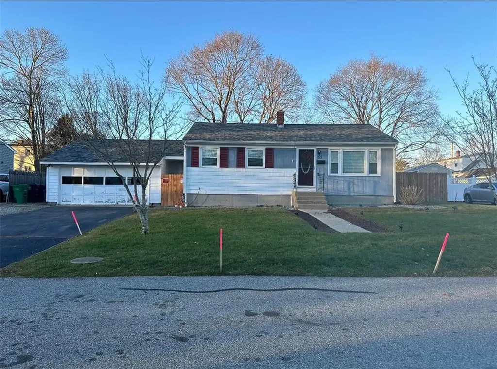 53 Marblehead Street Warwick RI 02889