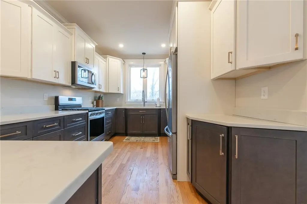 933 Pleasant Street Attleboro MA 02703