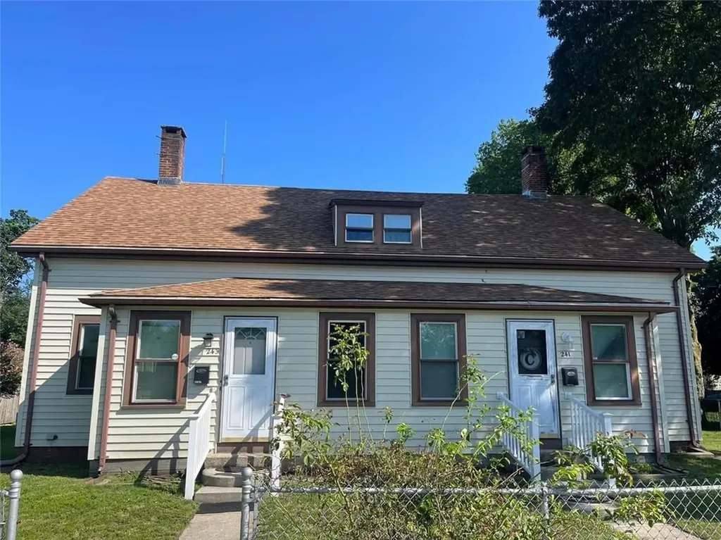 241 243 Knight Street Warwick RI 02886