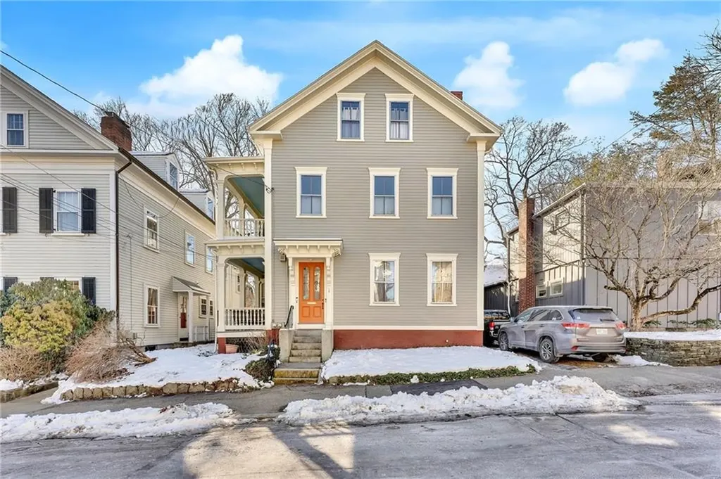 19 Barnes Street Providence RI 02906